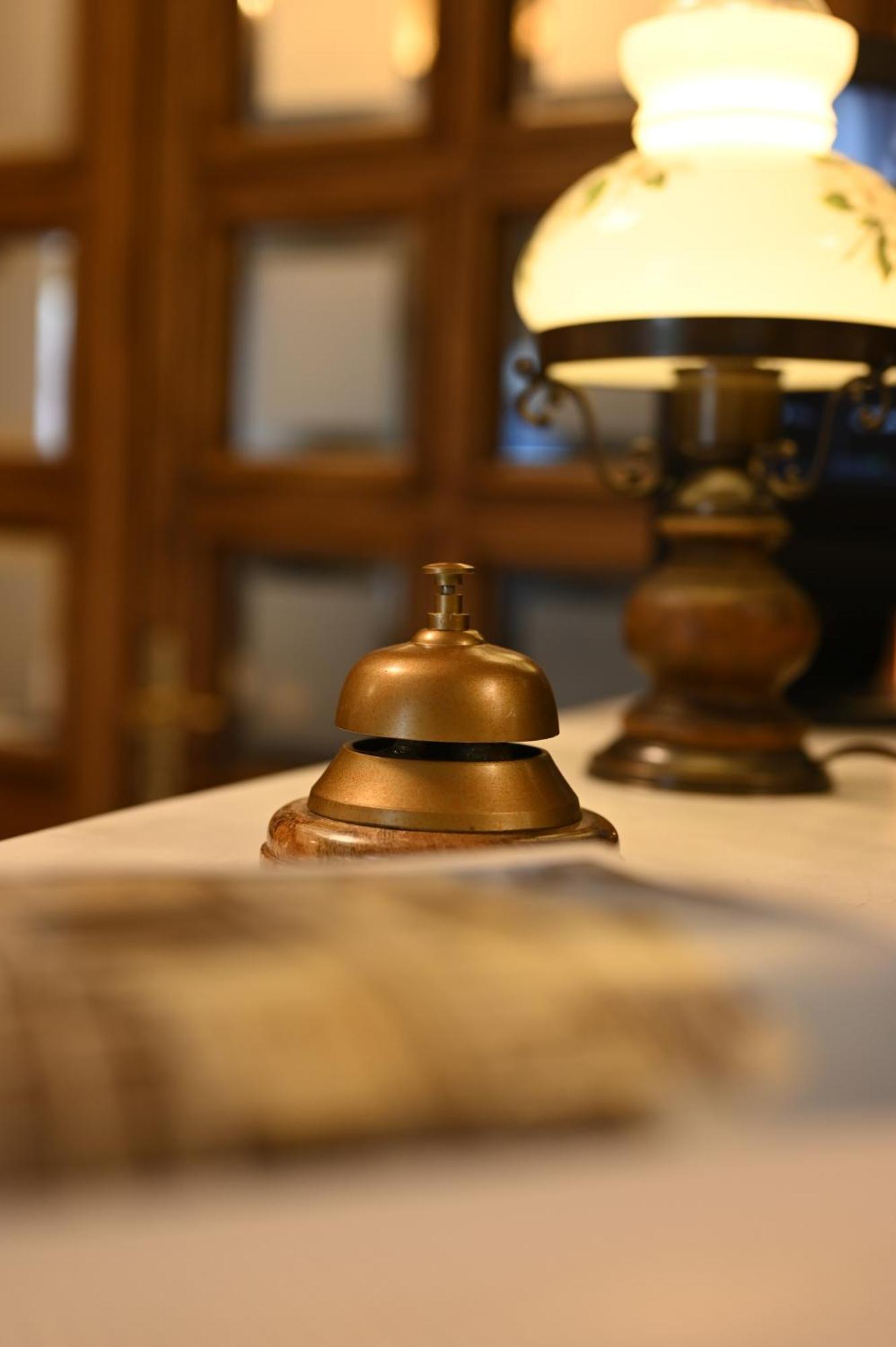 Niche Boutique Hotel Тирана Екстериор снимка