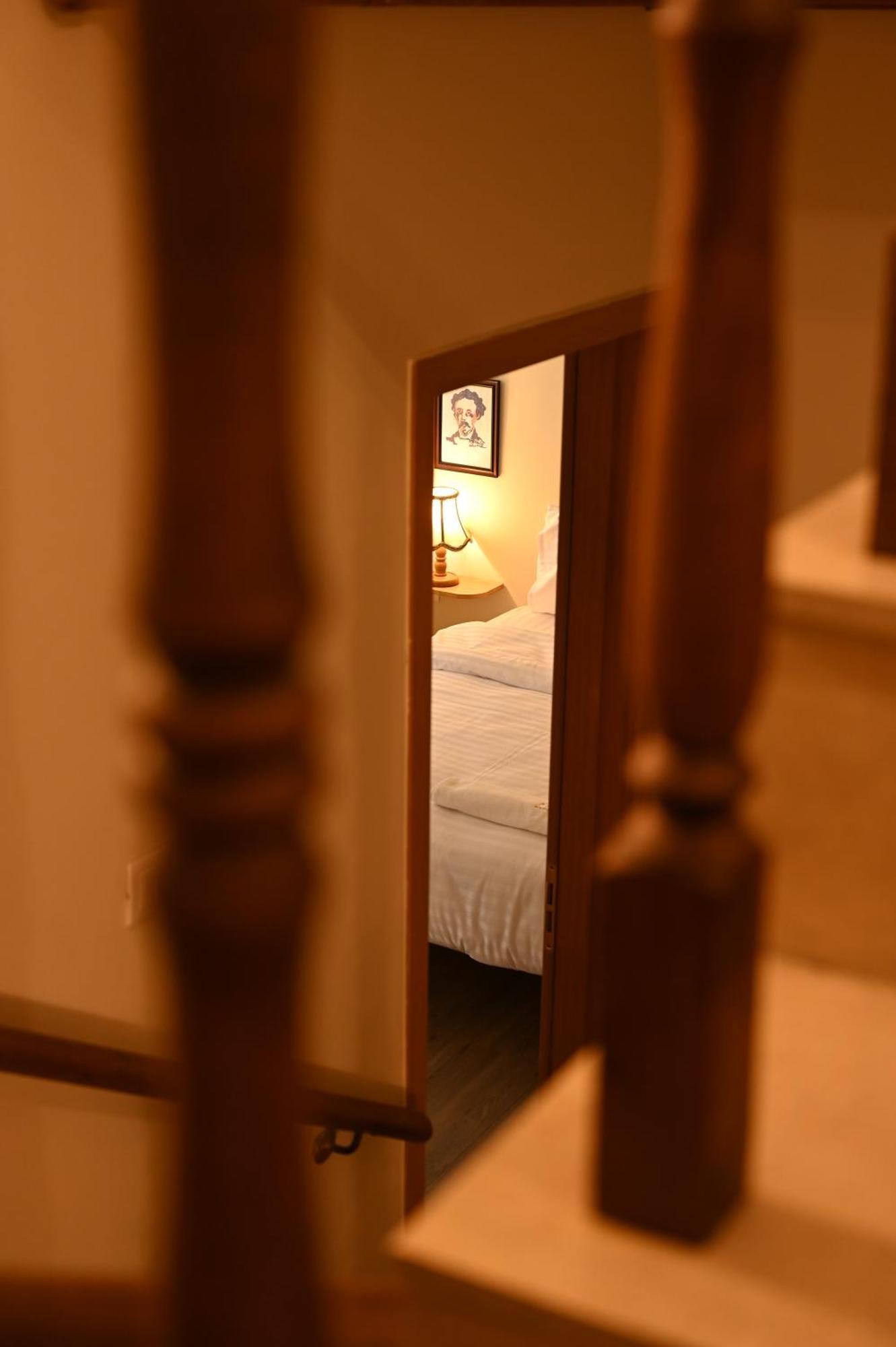 Niche Boutique Hotel Тирана Екстериор снимка