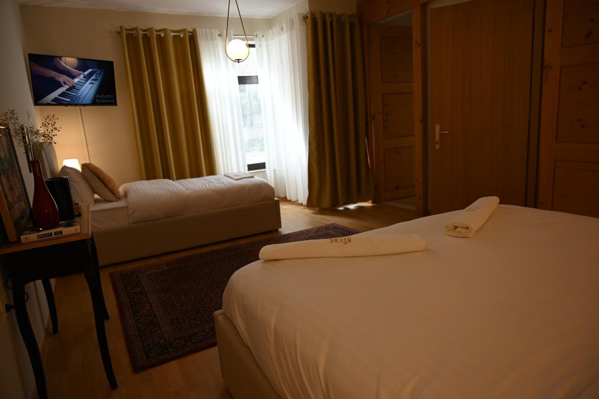 Niche Boutique Hotel Тирана Екстериор снимка