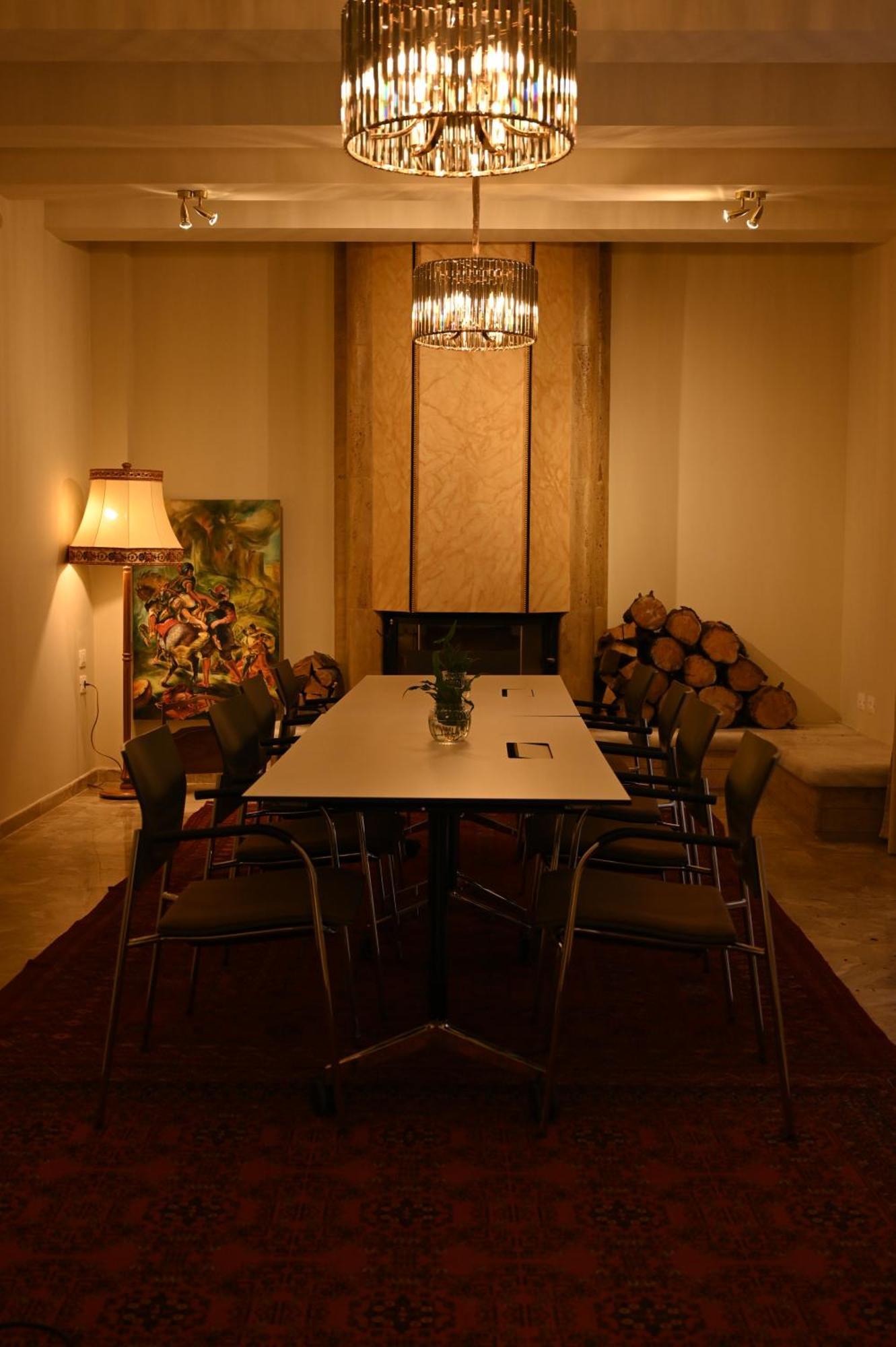 Niche Boutique Hotel Тирана Екстериор снимка