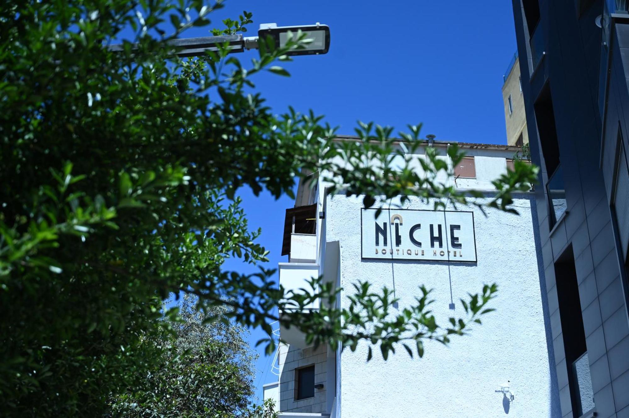 Niche Boutique Hotel Тирана Екстериор снимка